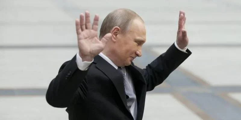 Kremlin Calls for Restraint in Nuclear Threats